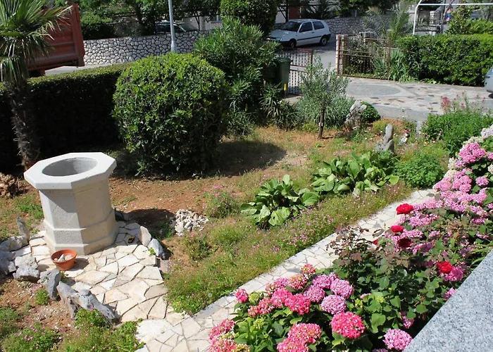 Apartments By The Sea Selce, Crikvenica - 2392 *